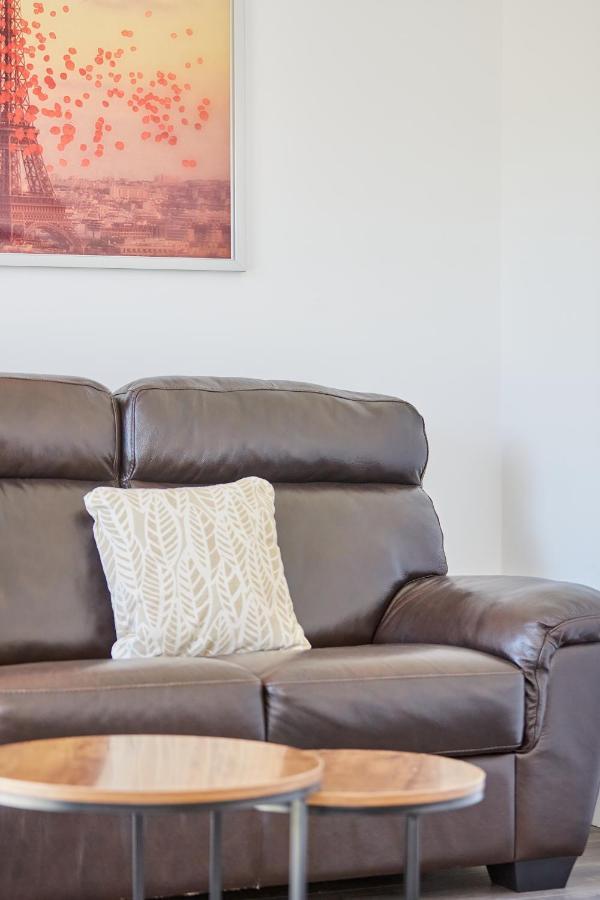Cosy,Modern And Relaxing 3 Bedroom House With Parking Манчестер Екстер'єр фото